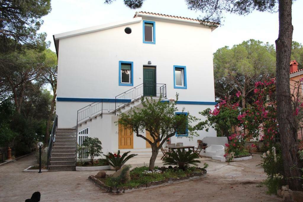 Villa B. Calaliberotto Cala Liberotto Exterior foto